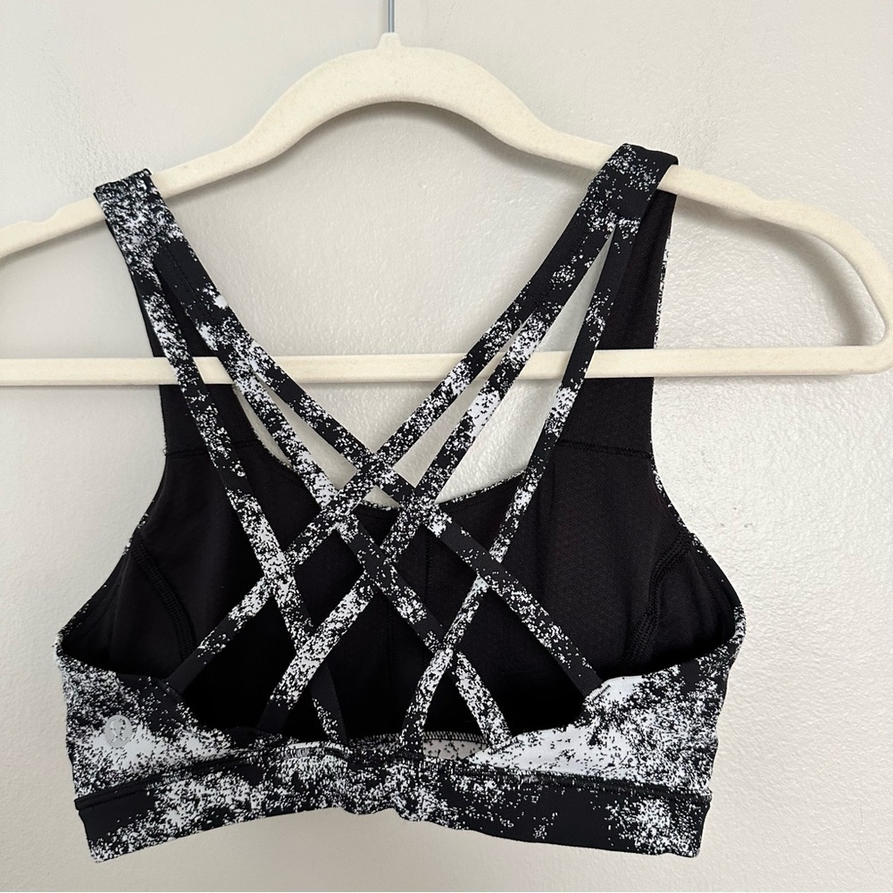 Lululemon sport bra size 2